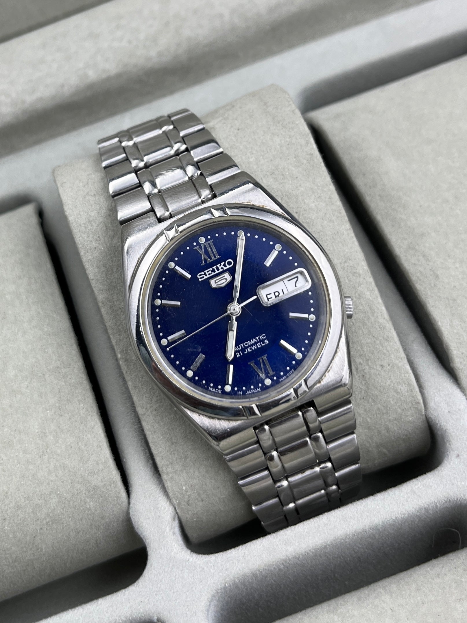 SEIKO - SNK041 (Transparent Back) Cal.7S26 – Watch It Move