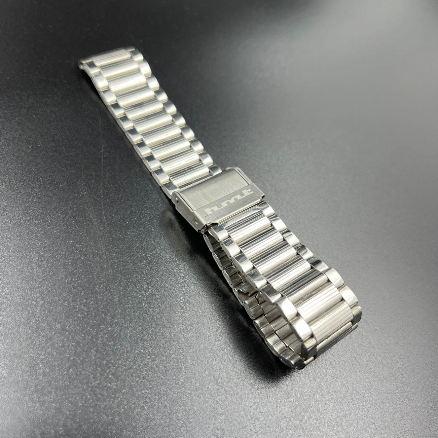 [18mm] Oyster Bracelet - Silver Stainless Steel (HMT)