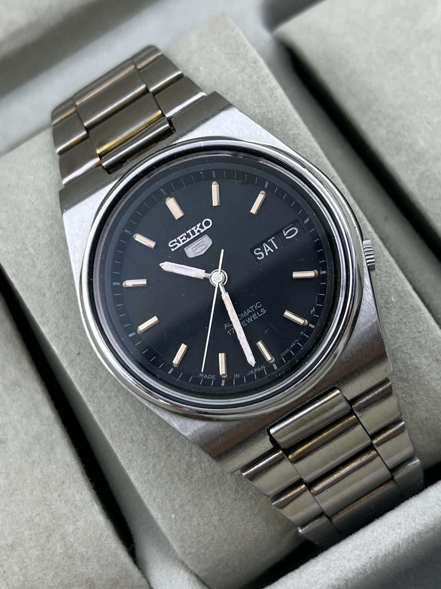 Vintage SEIKO Automatic Cal.7009  Black