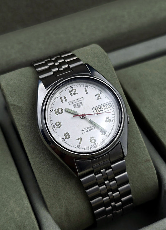 Vintage Seiko 7019 Army Style Military White