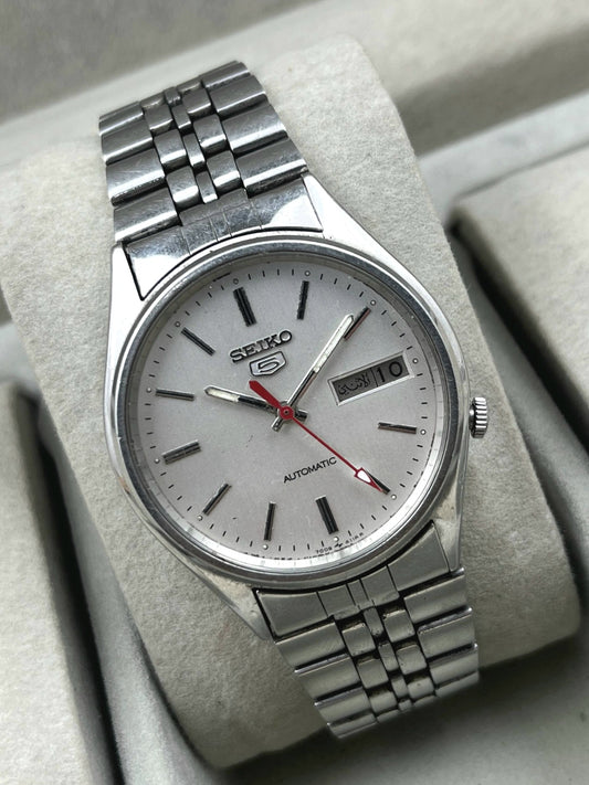Vintage Seiko 5 Silver Automatic (Cal 7009)