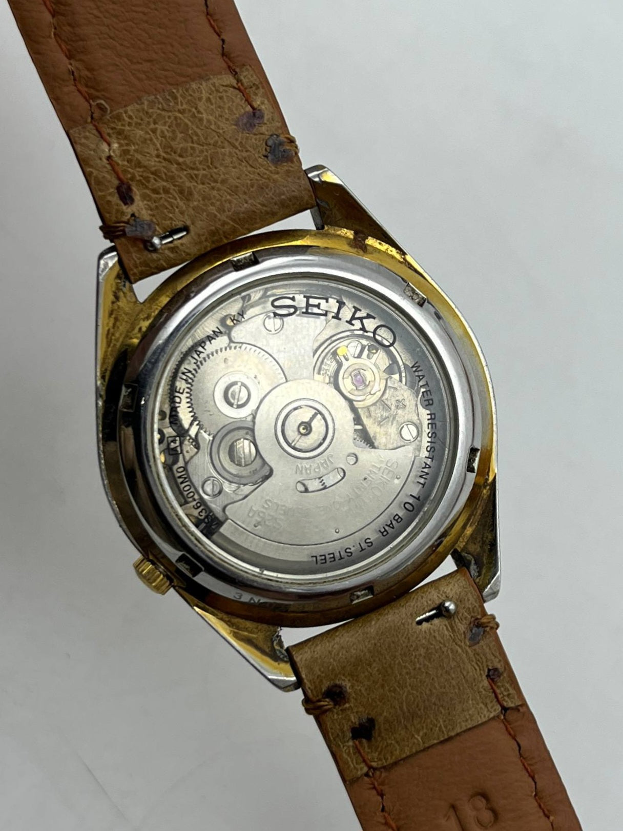 Vintage Seiko 5 Gold Exhibition Back (Cal 7S26)