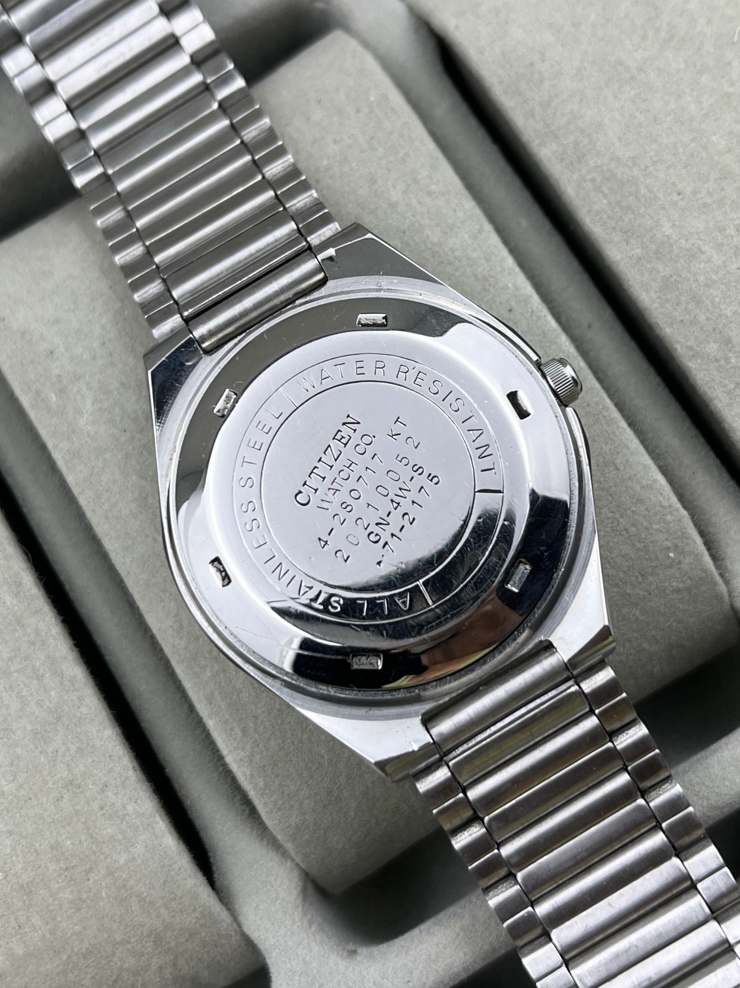 Vintage Citizen Auto Black
