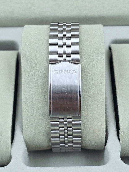 Vintage Seiko 7019 Army Style Military White