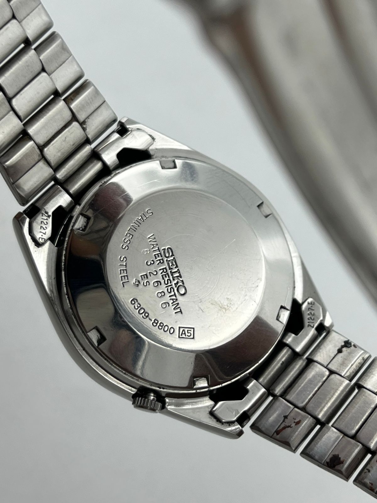 Vintage Seiko 5 Automatic (Cal 6309) (6.4 inch wrist)