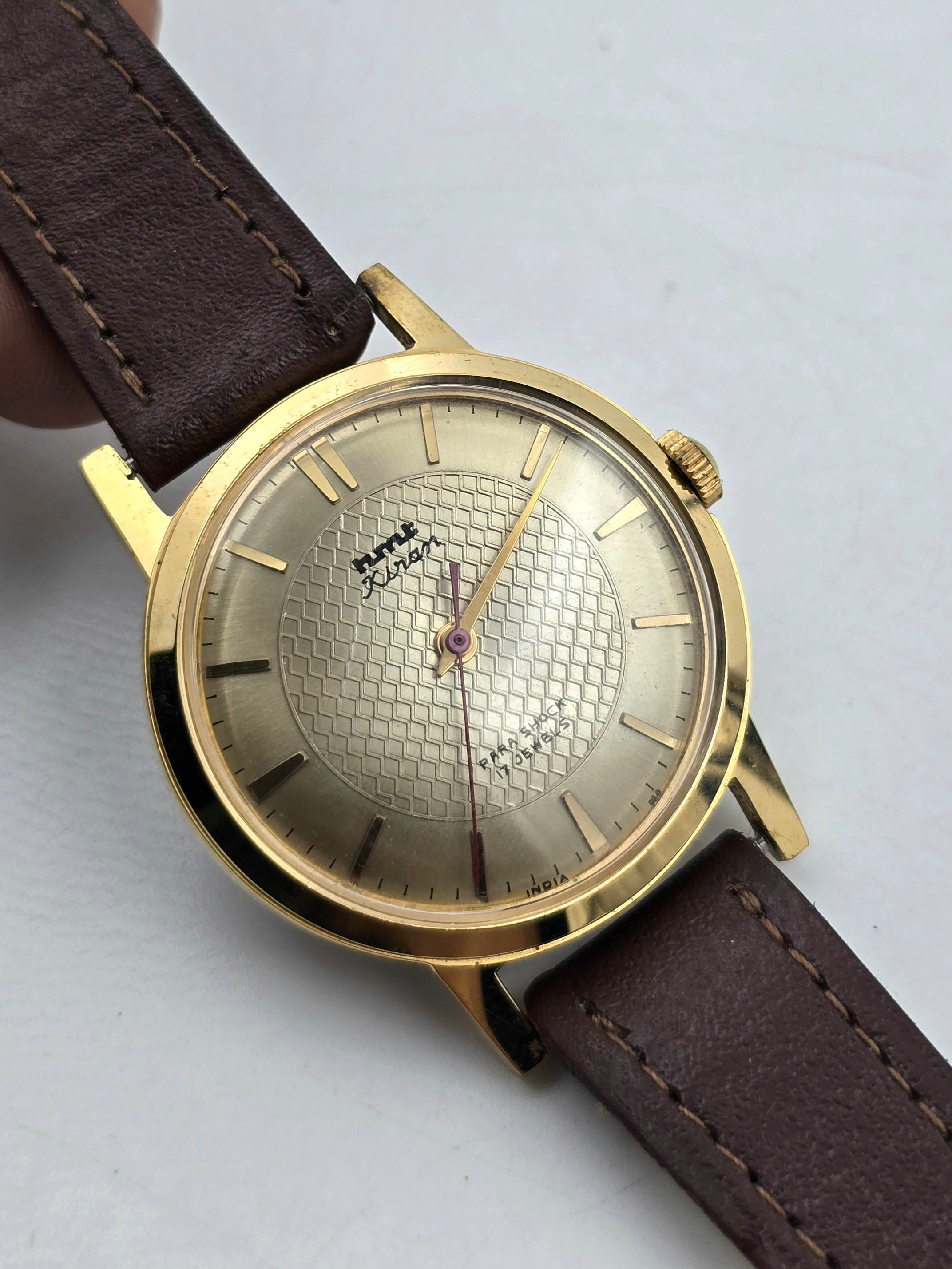 Hmt Ravi HMT – Watch It Move