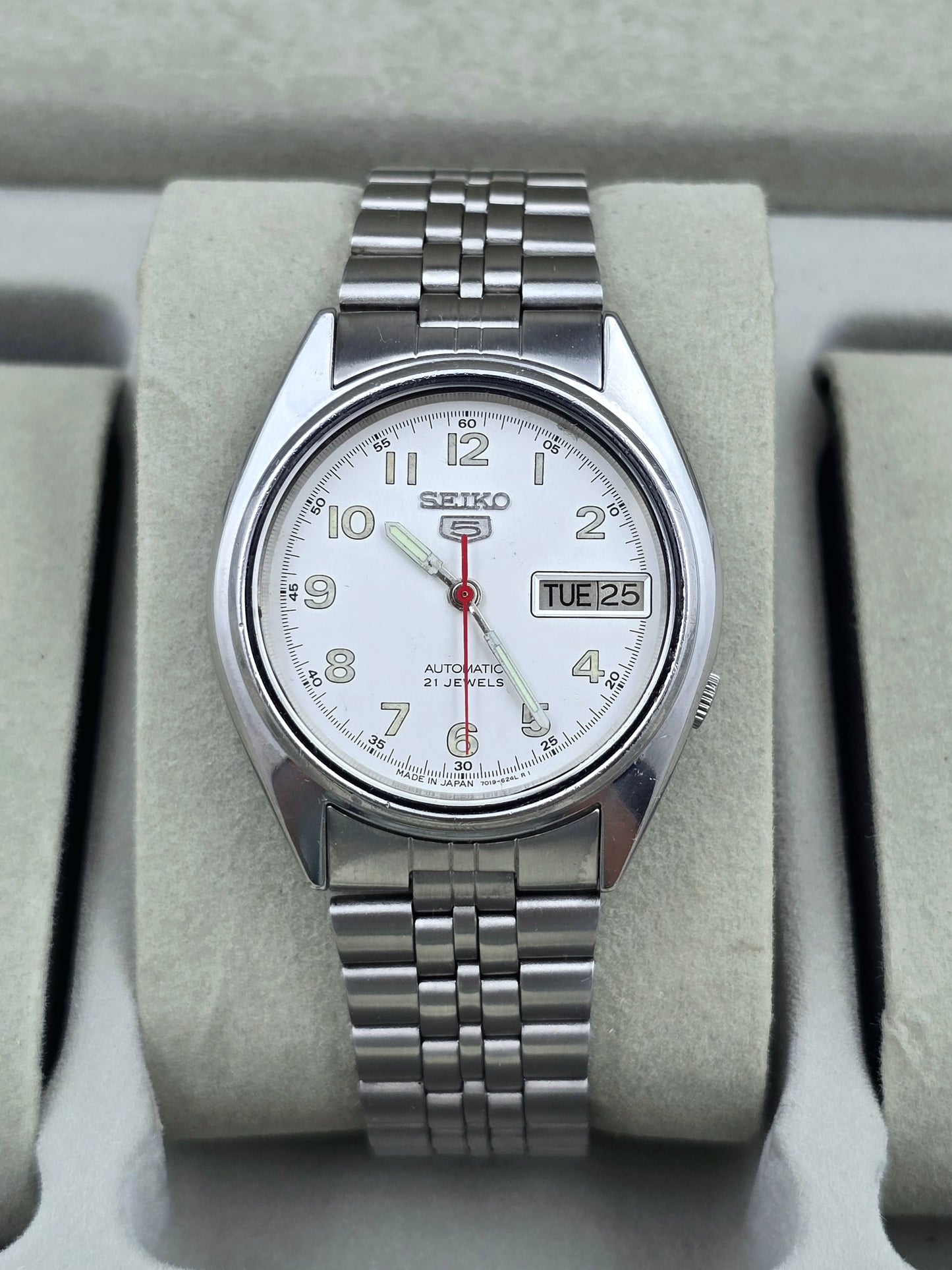 Vintage Seiko 7019 Army Style Military White
