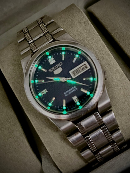 Vintage Seiko 5 Automatic Blue Cal.4227
